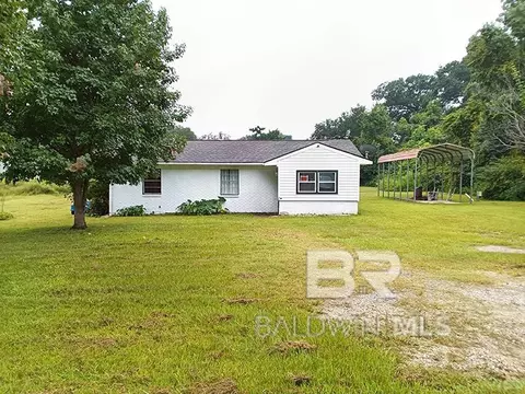 25240 Pine St, Elberta, AL 36530