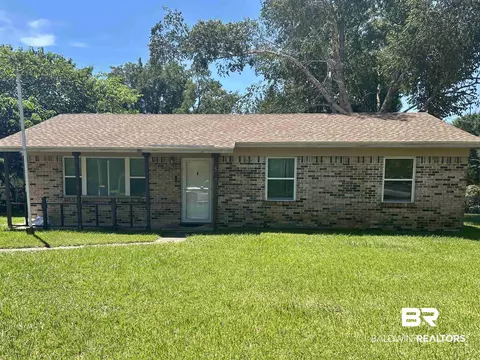 5 Oak Cir, Bay Minette, AL 36507