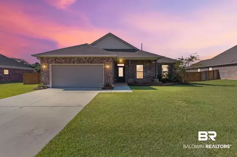 588 Crackwillow Ave, Fairhope, AL 36532