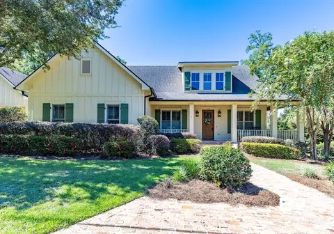 100 Nichols Ave, Fairhope, AL 36532