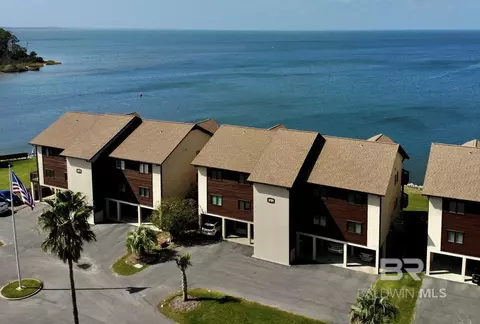 3781 Spinnaker Dr #102, Gulf Shores, AL 36542