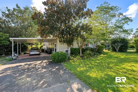 1600 Matias Dr, Lillian, AL 36549