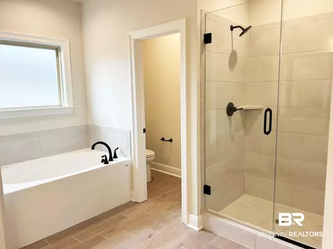 Bath - 873 Sumter Loop, Foley, AL 36535 photo 3 of 5
