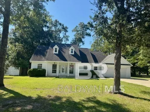 703 W 8th St, Bay Minette, AL 36507