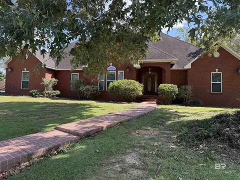 415 Juniper Creek Dr, Brewton, AL 36426