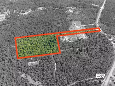 50428 Hollingsworth Rd, Bay Minette, AL 36507