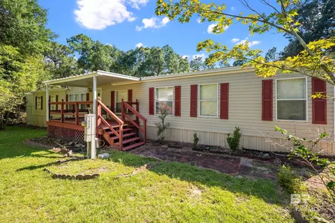 1858 Suavez Dr, Lillian, AL 36549