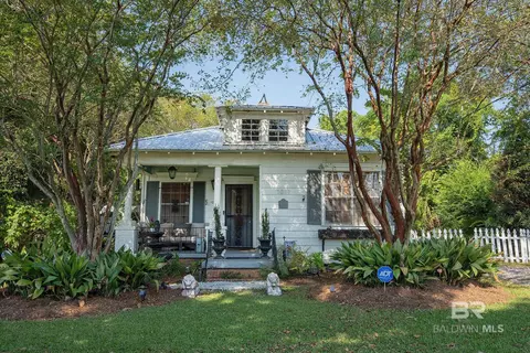 1011 Main St, Daphne, AL 36526