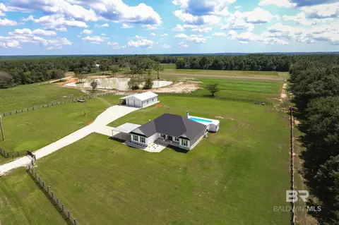 27822 Linholm Rd, Robertsdale, AL 36567
