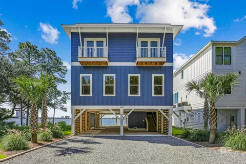 1047 Water Oaks Cir, Gulf Shores, AL 36542