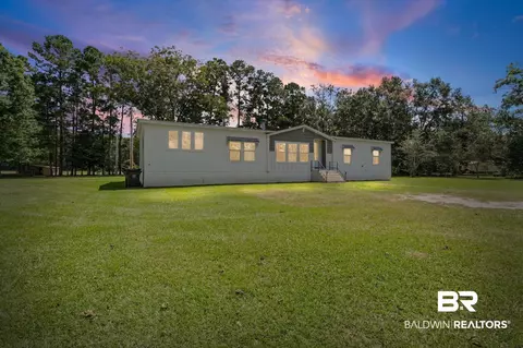 23180 Wigstrom Ln, Silverhill, AL 36576