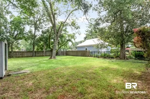21 Hannon Ave, Mobile, AL 36604 photo 2