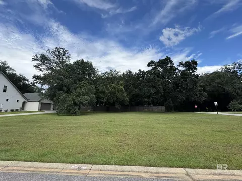 91 Pillars St, Fairhope, AL 36532
