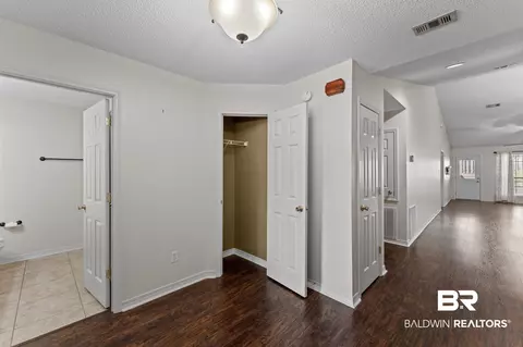 644 Spring Lake Ct, Mobile, AL 36695 photo 5