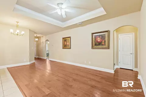 1115 E Mcmurray Pl, Mobile, AL 36609 photo 11