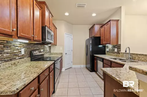 1115 E Mcmurray Pl, Mobile, AL 36609 photo 18