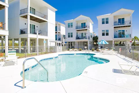 435 E 2nd Ave #F, Gulf Shores, AL 36542
