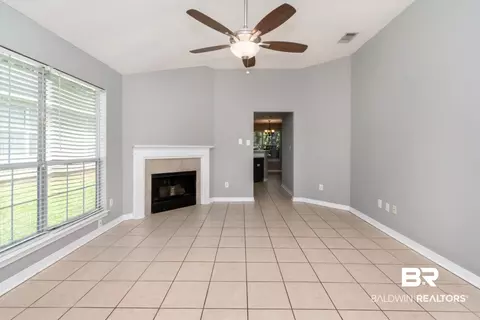 673 Willow Pointe Dr, Mobile, AL 36695 photo 2