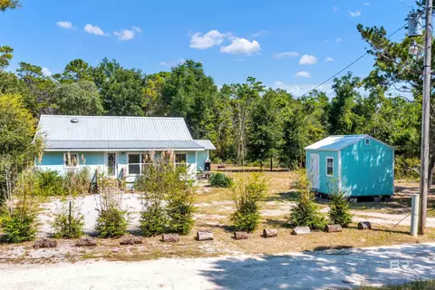 2090 Primrose Ln, Gulf Shores, AL 36542