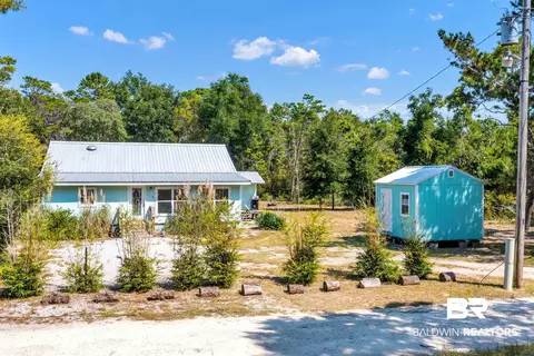 2090 Primrose Ln, Gulf Shores, AL 36542