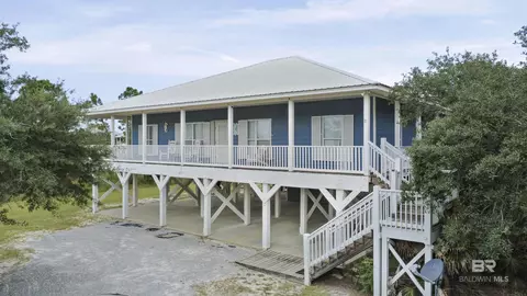 6711 Driftwood Dr, Gulf Shores, AL 36542