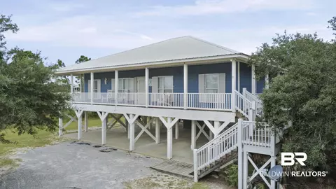 6711 Driftwood Dr, Gulf Shores, AL 36542