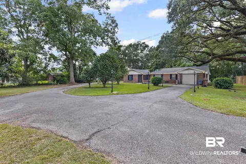 2216 Clearwater St, Mobile, AL 36609 photo 2
