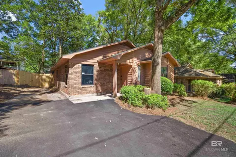 908 Schaub Ave, Mobile, AL 36609