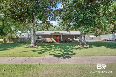 620 W Marigold Ave, Foley, AL 36535