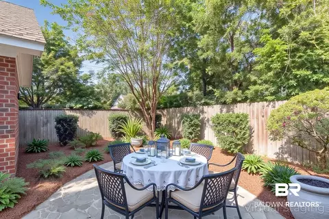 105 Mchugh Ln, Mobile, AL 36608 photo 6