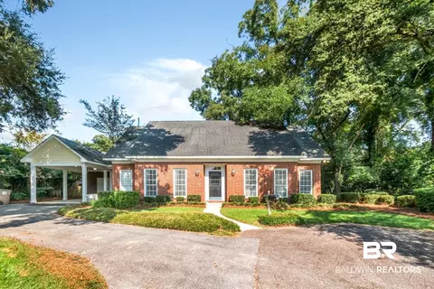 105 Mchugh Ln, Mobile, AL 36608