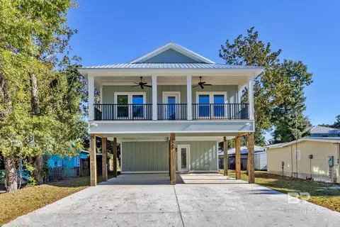 5330 Wolfhead Ave, Orange Beach, AL 36561