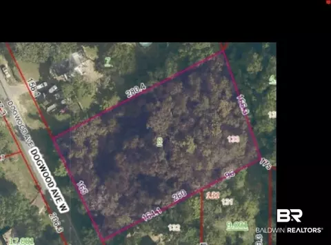 905 Dogwood Ct, Daphne, AL 36526