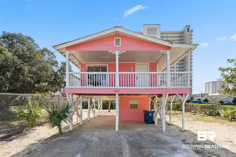 1013 W Lagoon Ave, Gulf Shores, AL 36542