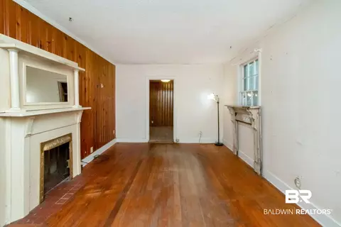 300 Pineview Ln, Mobile, AL 36608 photo 7