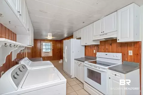 300 Pineview Ln, Mobile, AL 36608 photo 16