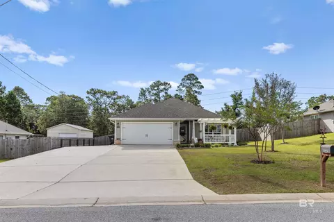 3142 Pinewood Cir, Lillian, AL 36549