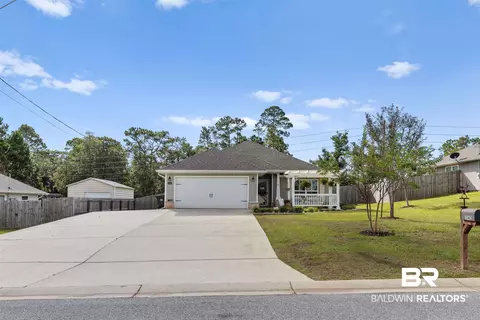 3142 Pinewood Cir, Lillian, AL 36549