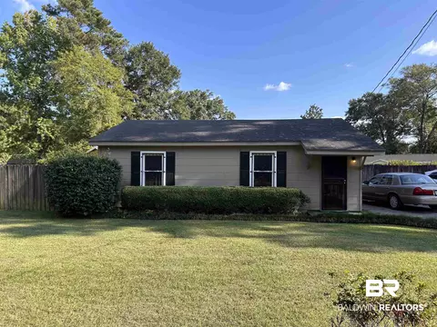 503 W Magnolia St, Bay Minette, AL 36507