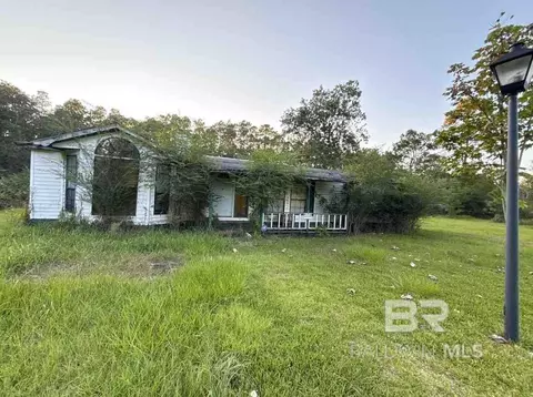 25950 Pinecrest Cir, Robertsdale, AL 36567