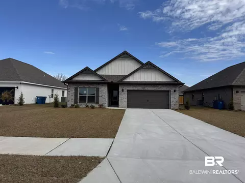 388 Parkerman Ave, Gulf Shores, AL 36542
