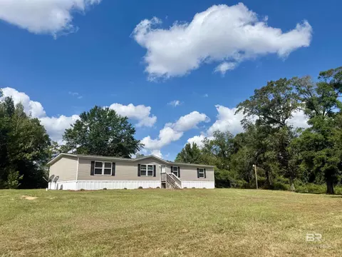25 Rockwood Dr, Brewton, AL 36426