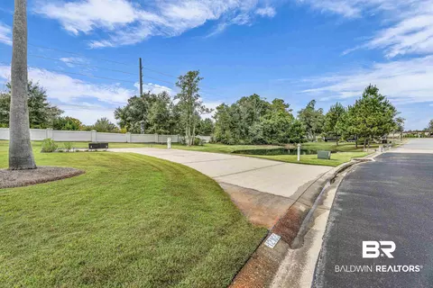 12165 Gateway Dr, Elberta, AL 36530 photo 2