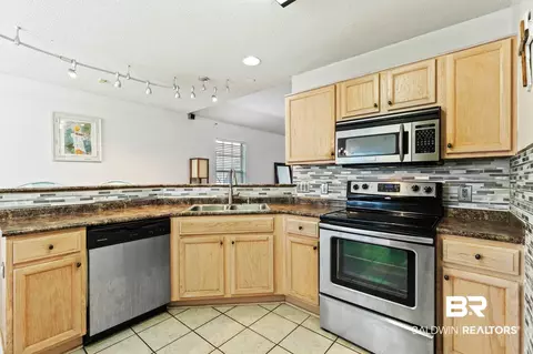 8545 Brandy Oak Ct, Mobile, AL 36695 photo 12
