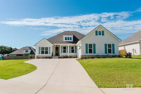 380 Garrison Blvd, Fairhope, AL 36532