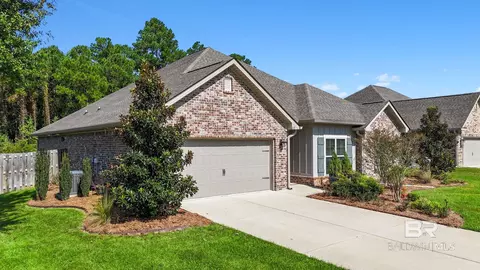 410 Roosa Ave, Gulf Shores, AL 36542