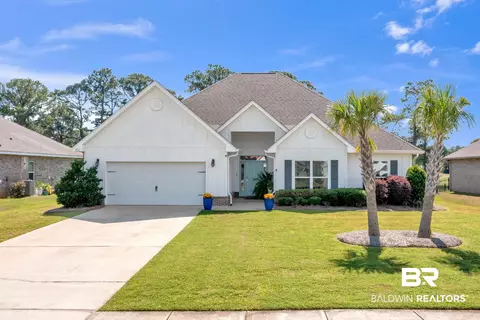 812 Wedgewood Dr, Gulf Shores, AL 36542