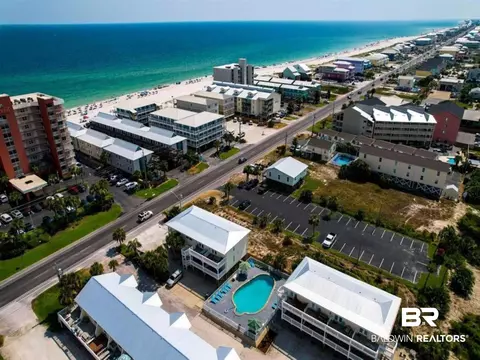 1118 W Beach Blvd #2, Gulf Shores, AL 36542