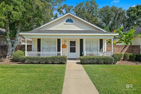 5 Cottage Dr, Fairhope, AL 36532