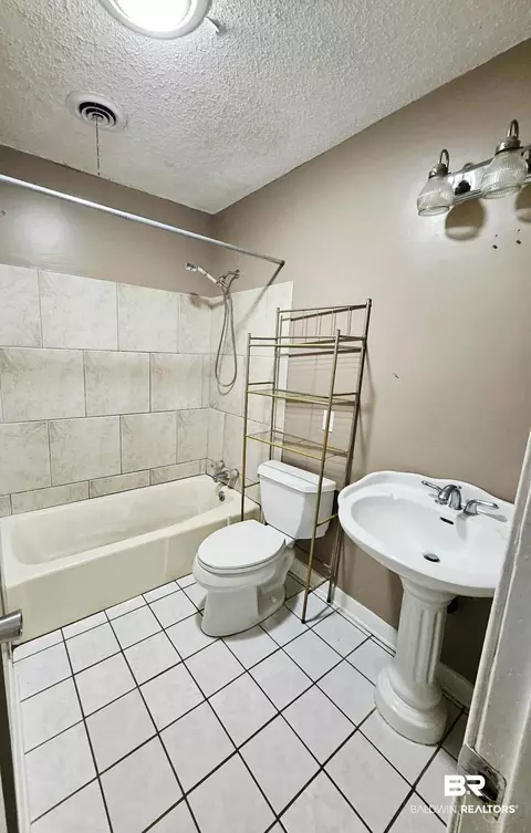 324 Vanderbilt Dr, Mobile, AL 36608 photo 14